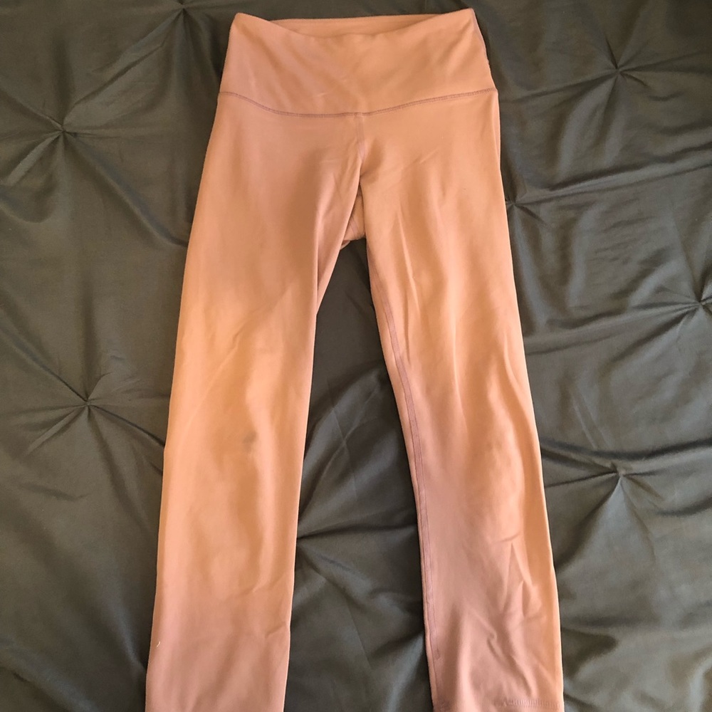 cropped pink leggings